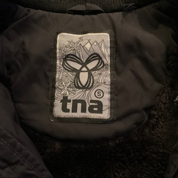 TNA Winter Jacket - Picture 8 of 9